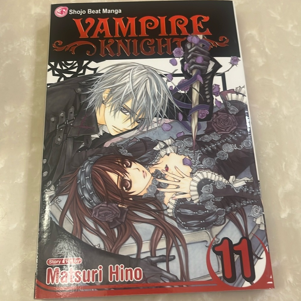 Vampire Knight Volume 11